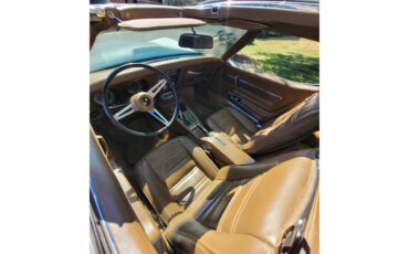 Chevrolet-Corvette-1972-Coupe-11