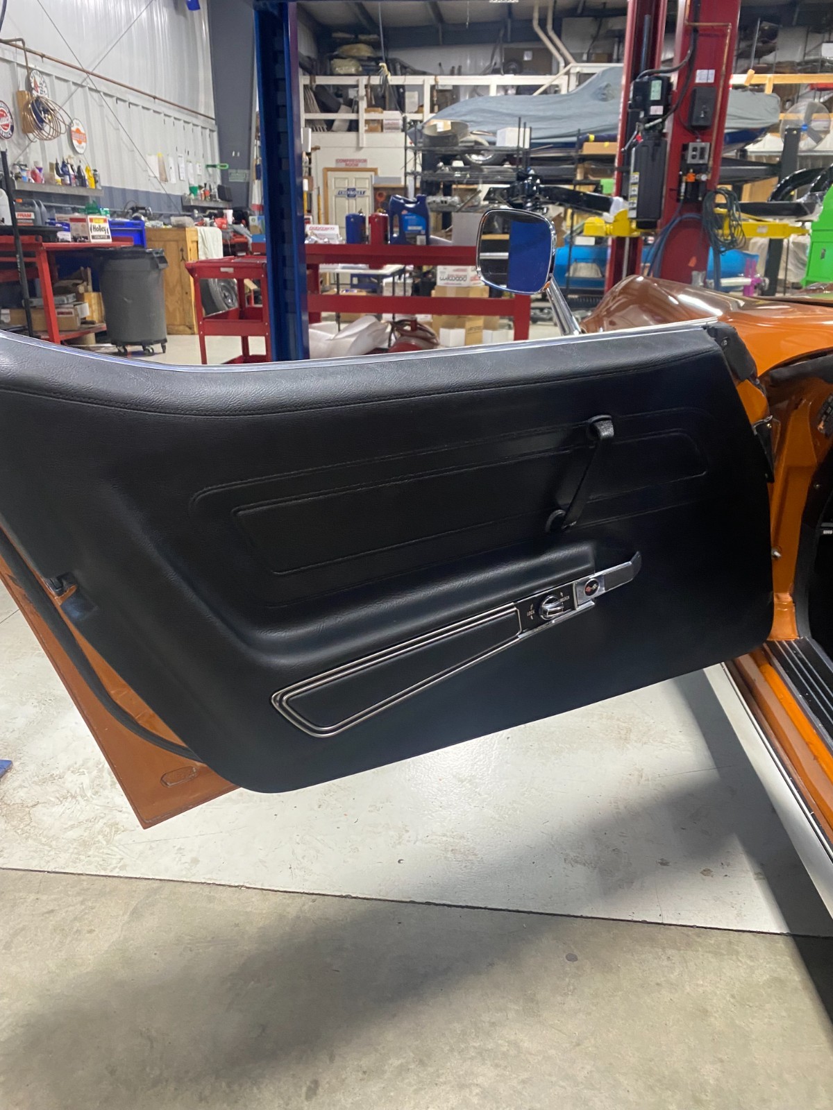 Chevrolet-Corvette-1972-Coupe-11