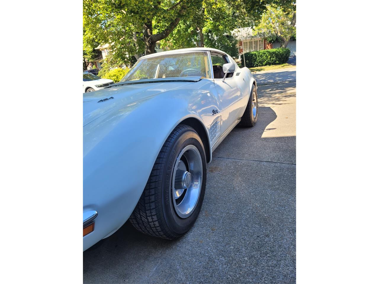 Chevrolet-Corvette-1972-Coupe-3