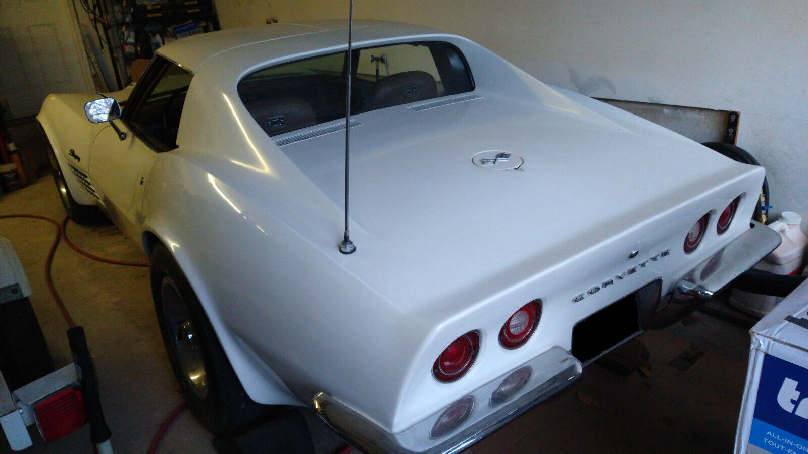 Chevrolet-Corvette-1972-Coupe-4