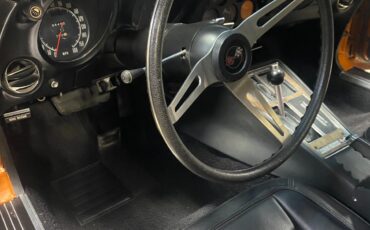 Chevrolet-Corvette-1972-Coupe-7