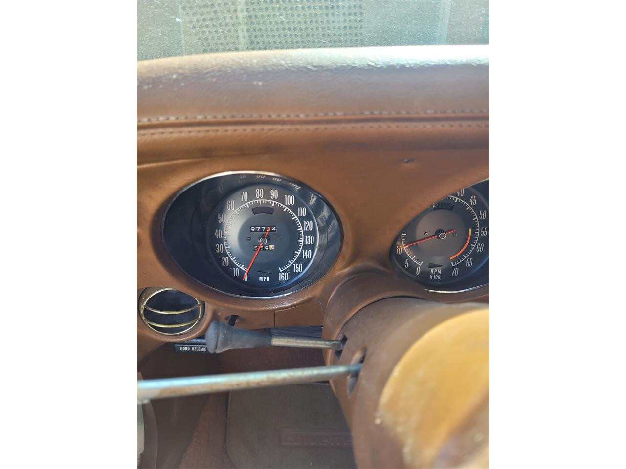 Chevrolet-Corvette-1972-Coupe-9