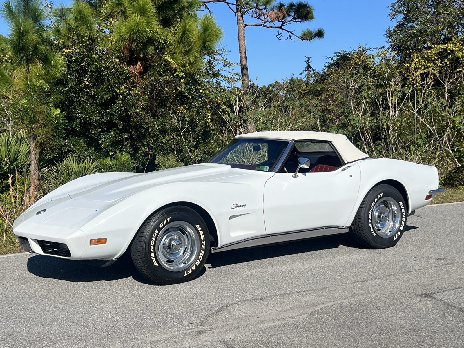 Chevrolet-Corvette-1973-10