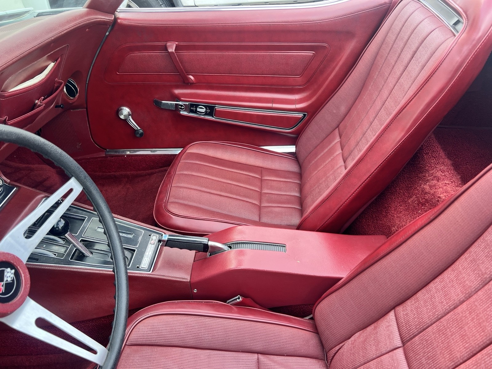 Chevrolet-Corvette-1973-15