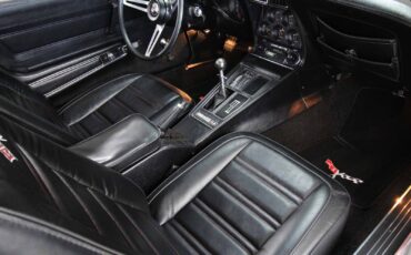 Chevrolet-Corvette-1973-19