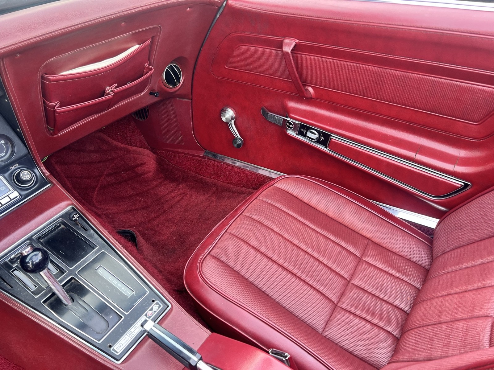 Chevrolet-Corvette-1973-20