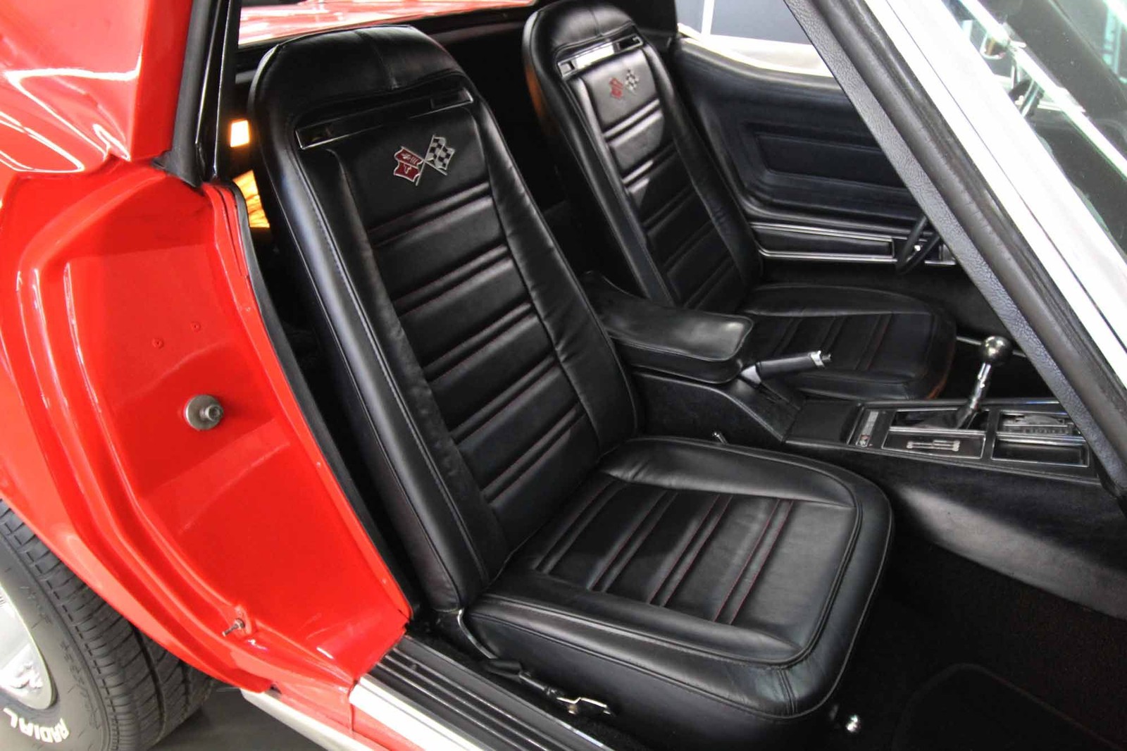 Chevrolet-Corvette-1973-21