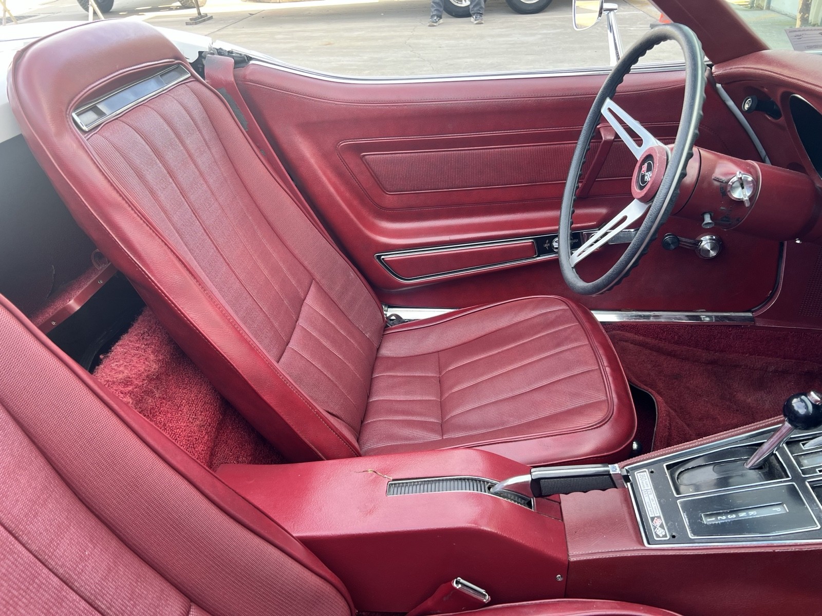 Chevrolet-Corvette-1973-21