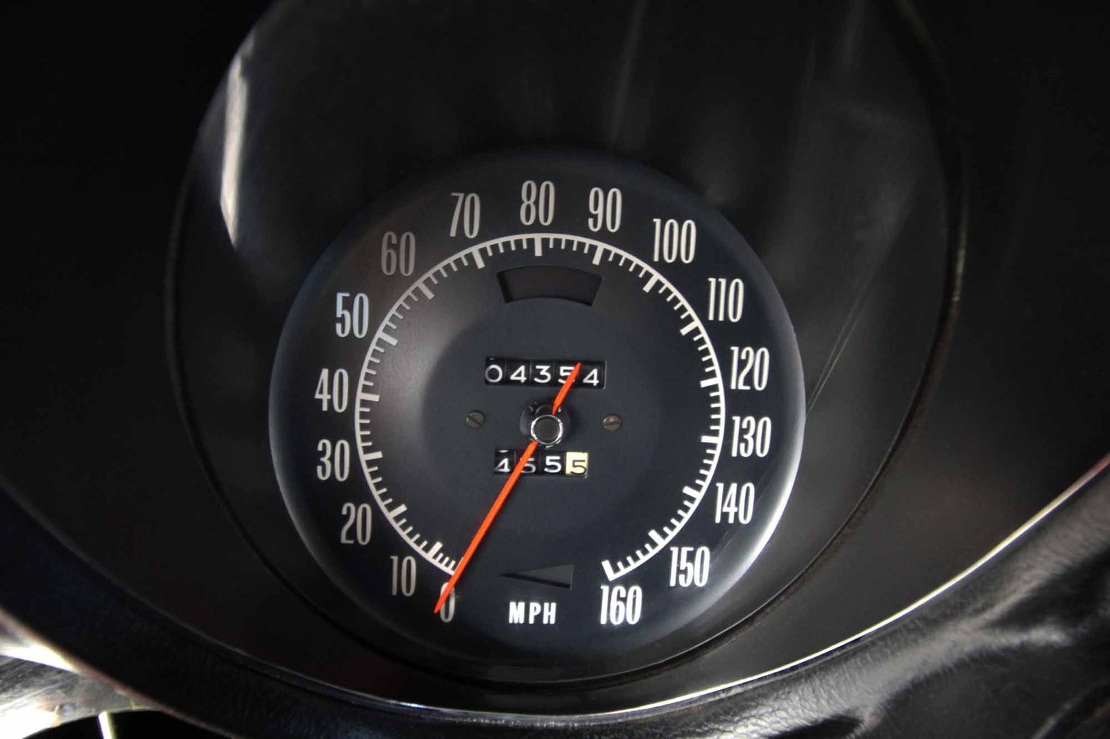 Chevrolet-Corvette-1973-23