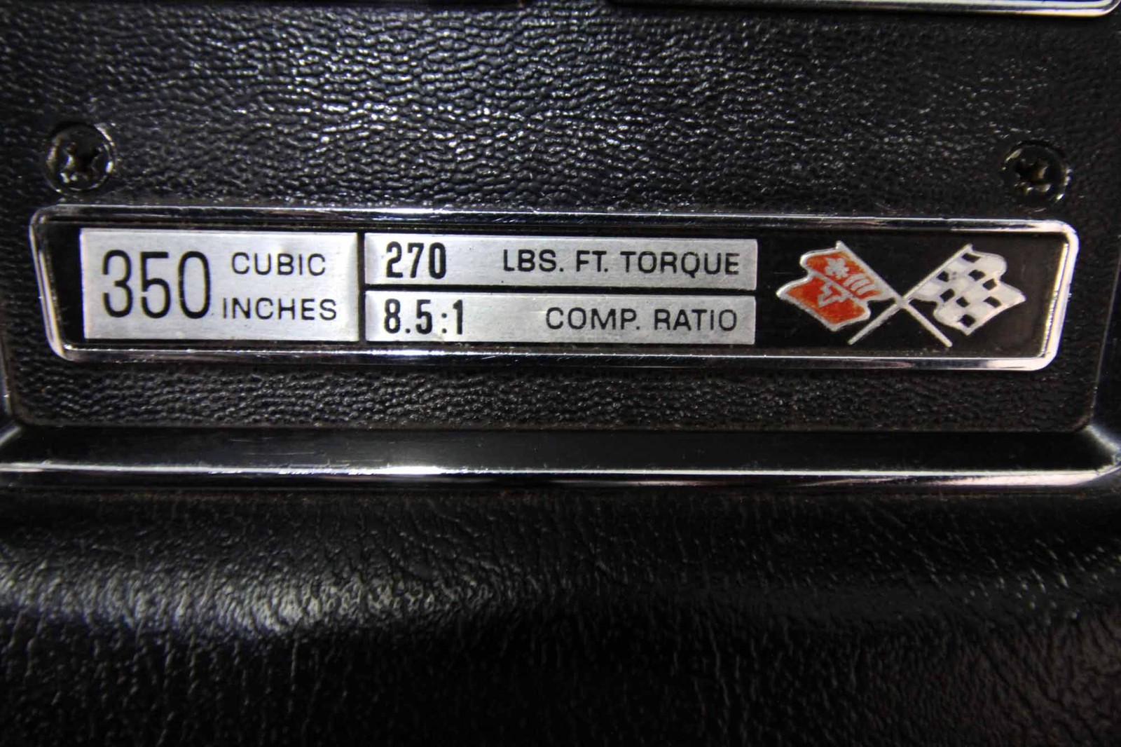 Chevrolet-Corvette-1973-25