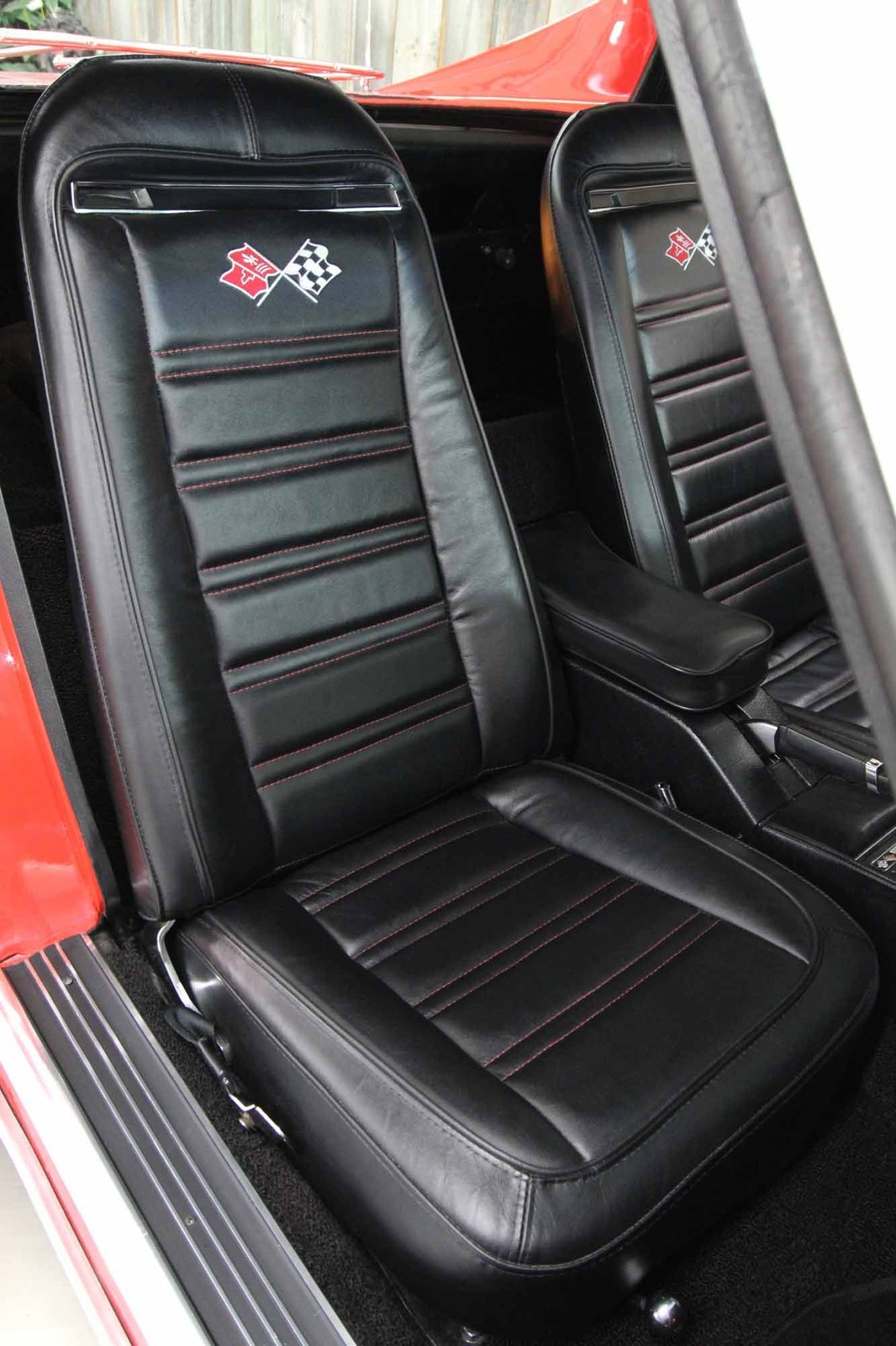 Chevrolet-Corvette-1973-29