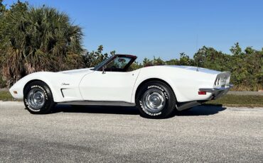 Chevrolet-Corvette-1973-3
