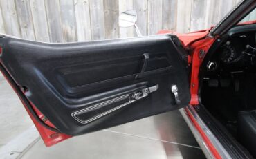 Chevrolet-Corvette-1973-31