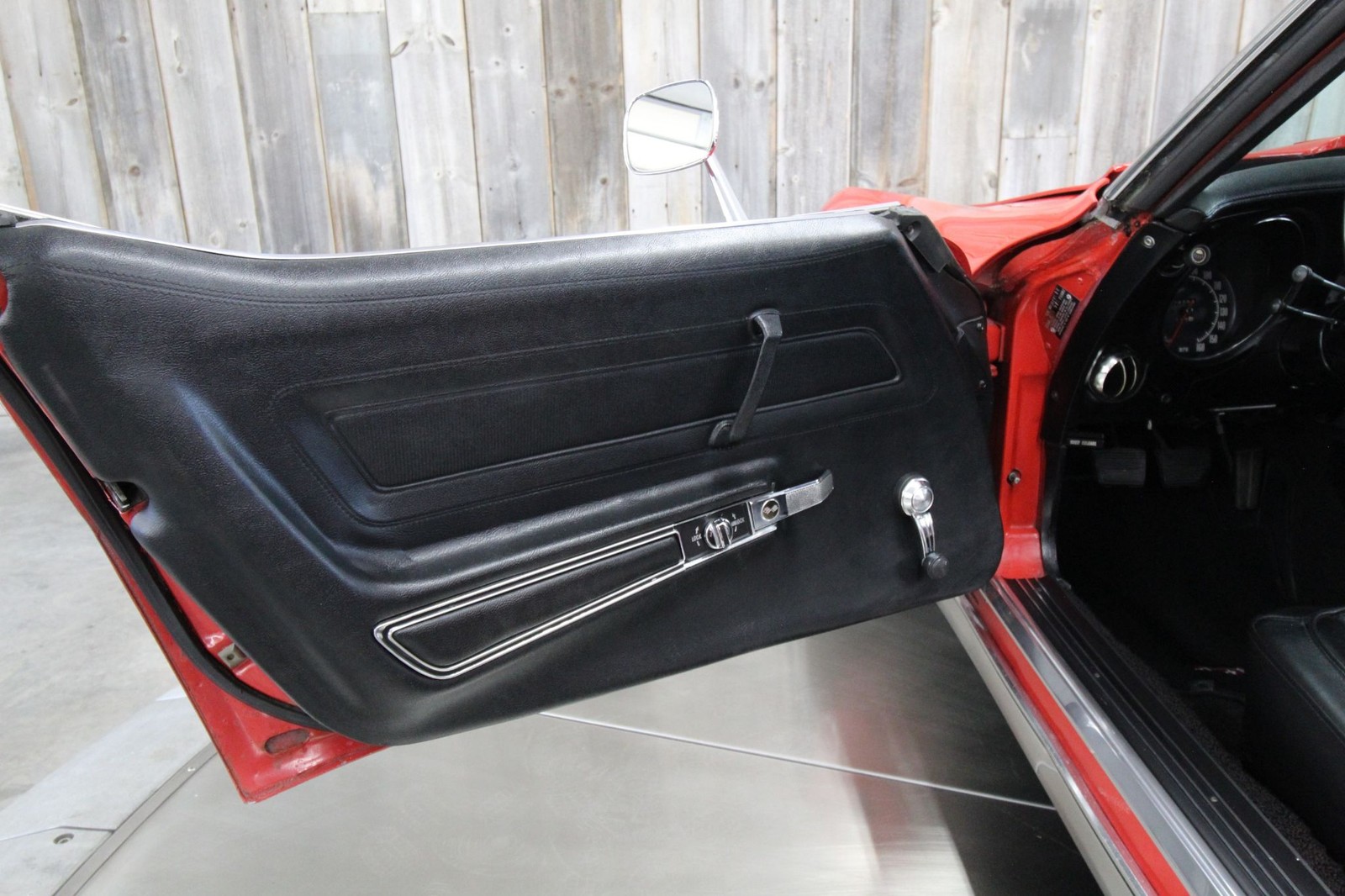 Chevrolet-Corvette-1973-31