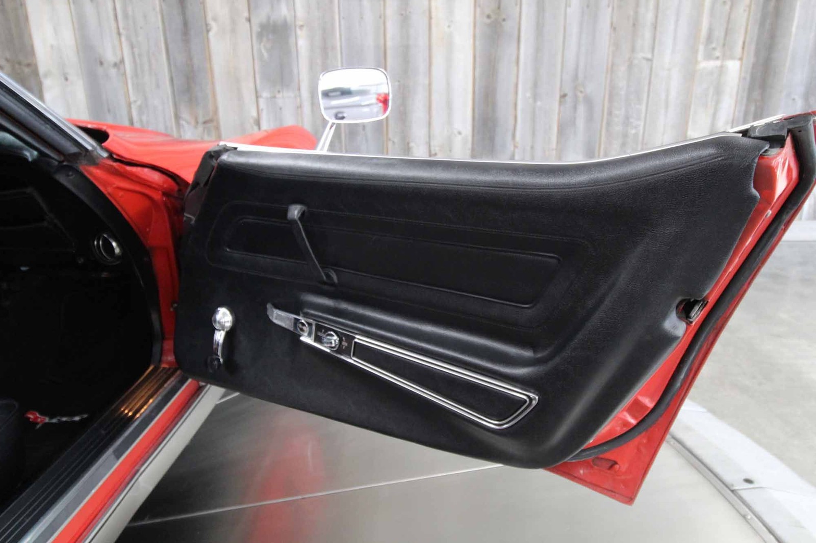 Chevrolet-Corvette-1973-32