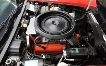 Chevrolet-Corvette-1973-34