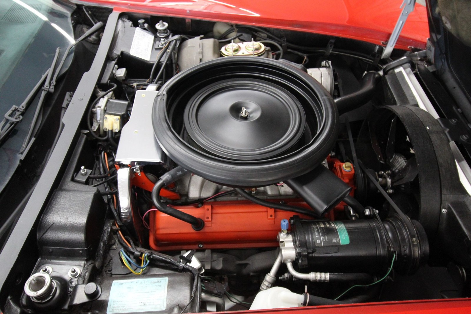 Chevrolet-Corvette-1973-34