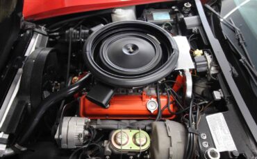 Chevrolet-Corvette-1973-35