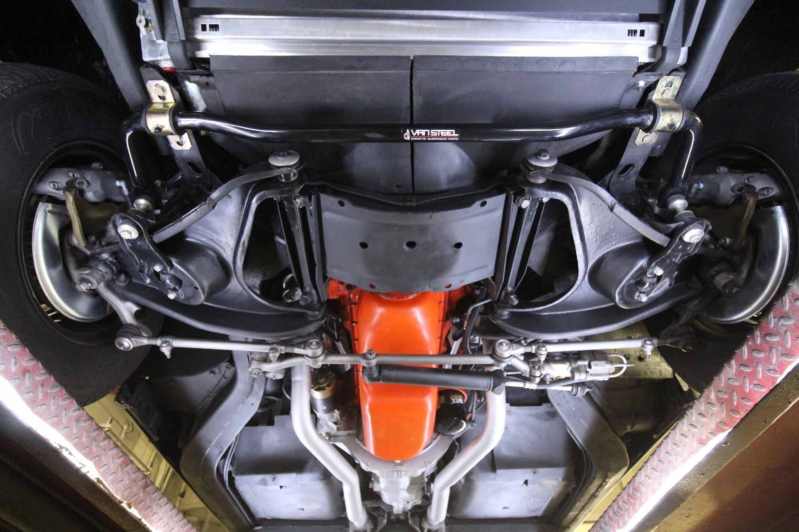 Chevrolet-Corvette-1973-36