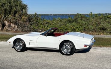Chevrolet-Corvette-1973-4