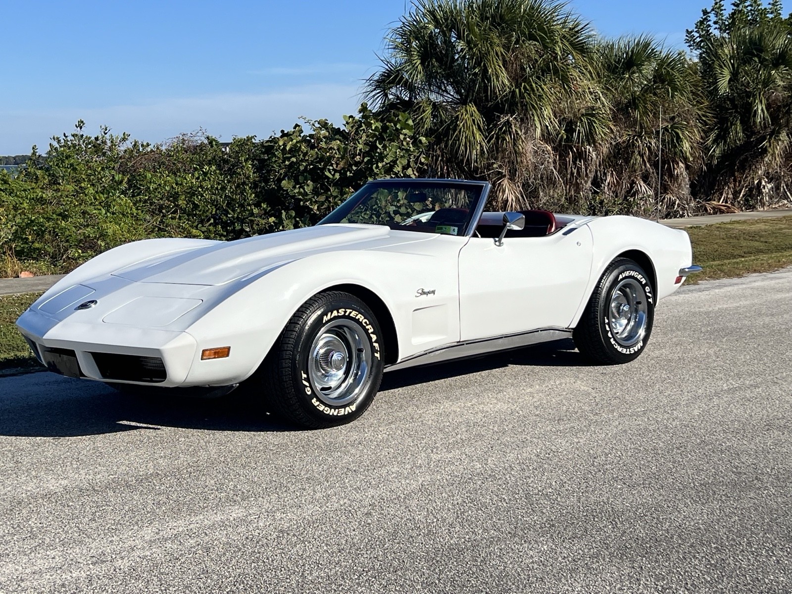 Chevrolet-Corvette-1973-8