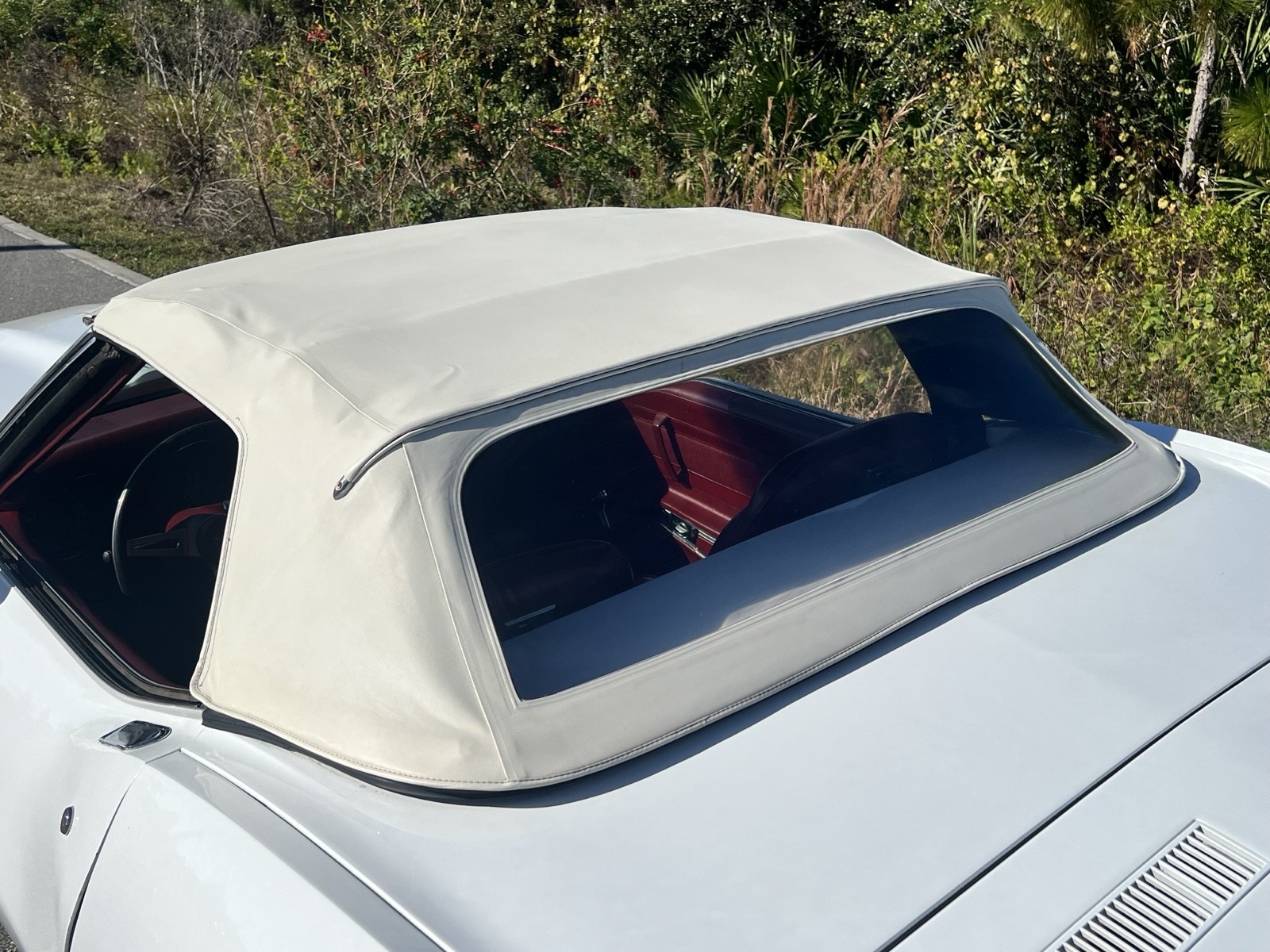 Chevrolet-Corvette-1973-9