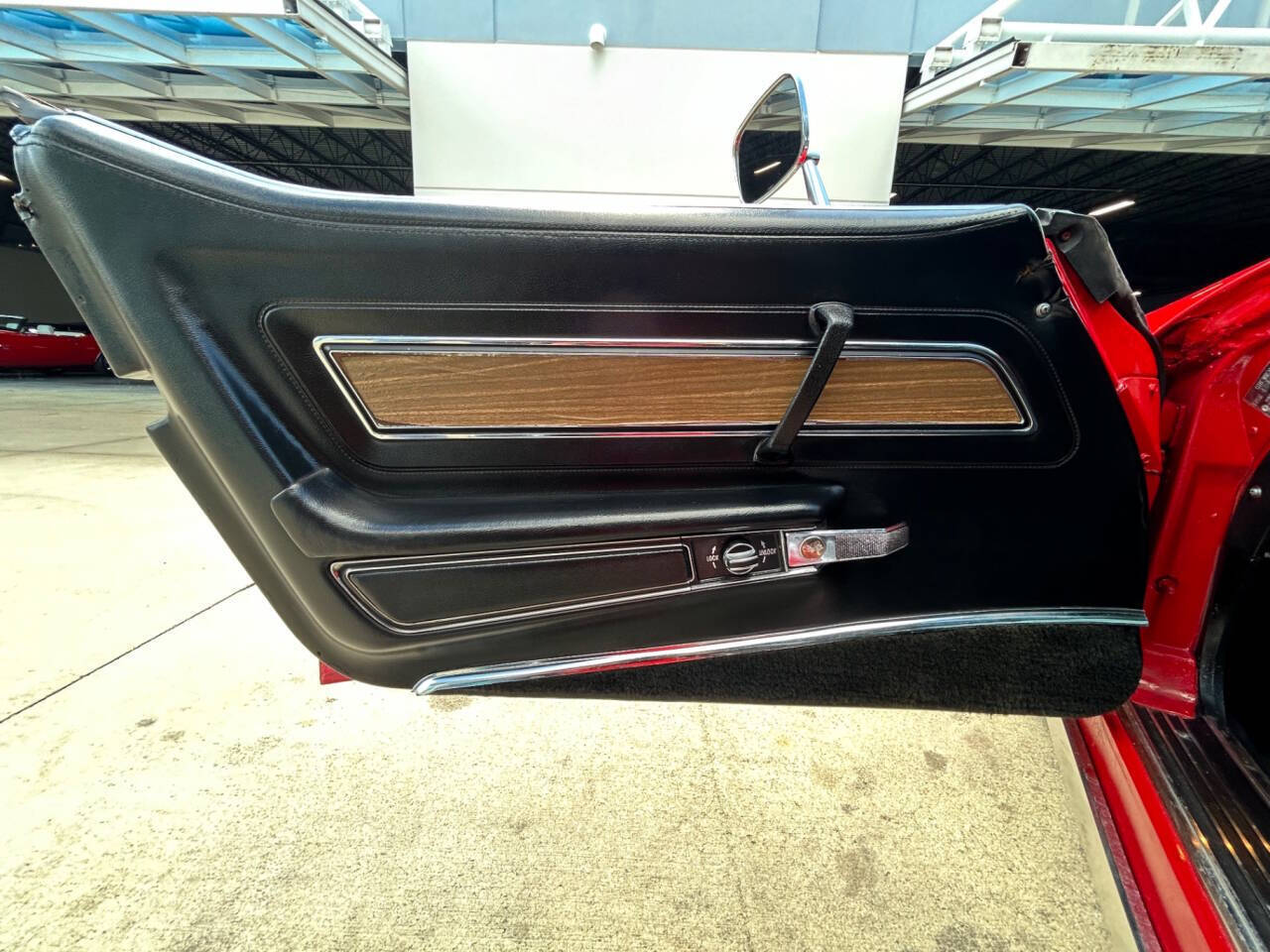 Chevrolet-Corvette-1973-Hatchback-13