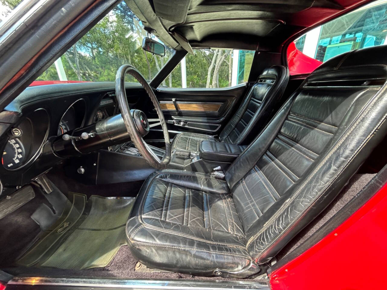 Chevrolet-Corvette-1973-Hatchback-14