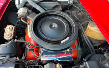 Chevrolet-Corvette-1973-Hatchback-23