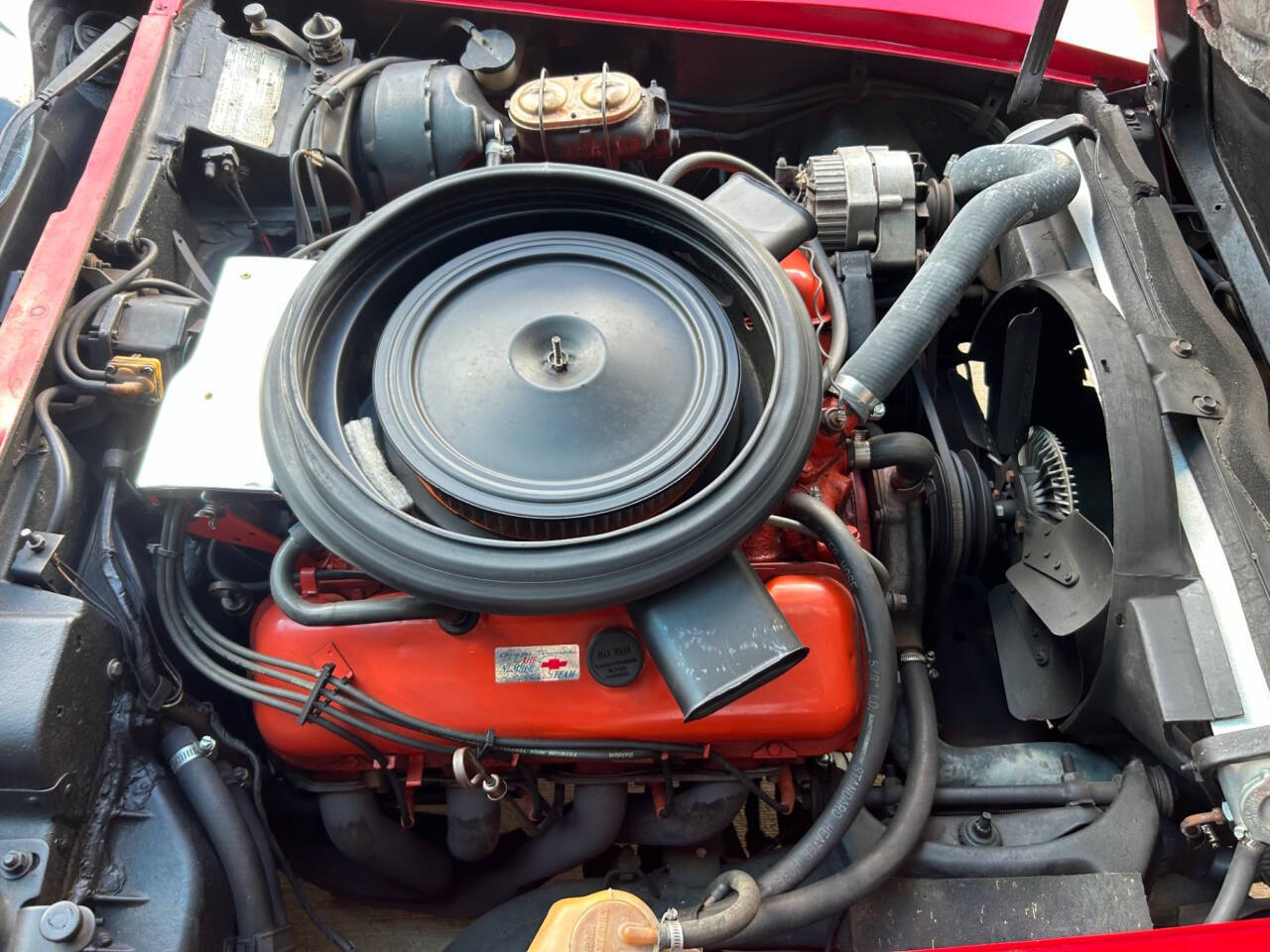 Chevrolet-Corvette-1973-Hatchback-24