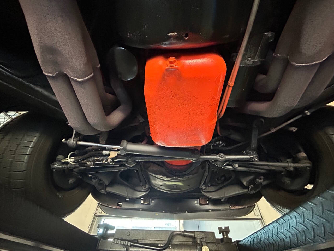 Chevrolet-Corvette-1973-Hatchback-33