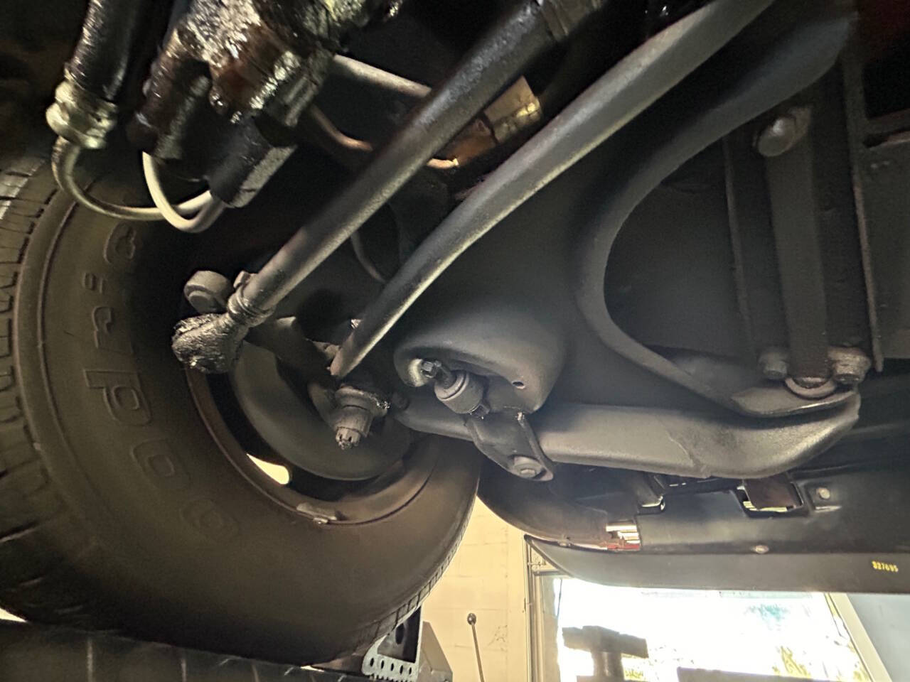 Chevrolet-Corvette-1973-Hatchback-34