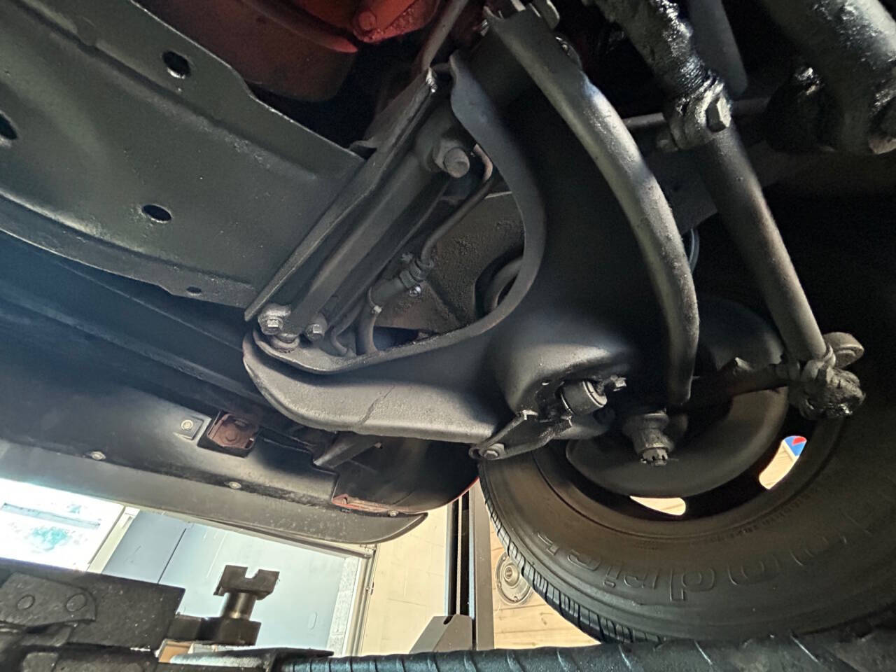 Chevrolet-Corvette-1973-Hatchback-35