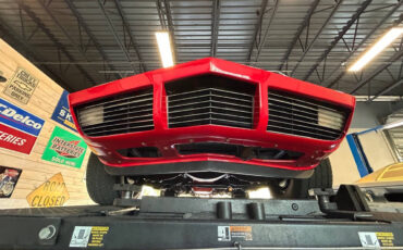 Chevrolet-Corvette-1973-Hatchback-36