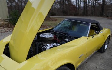 Chevrolet-Corvette-1974-Bright-Yellow-Black-4