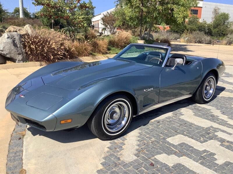 Chevrolet-Corvette-1974-Convertible-10