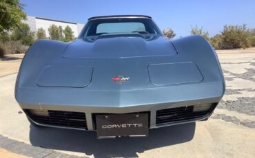 Chevrolet-Corvette-1974-Convertible-2
