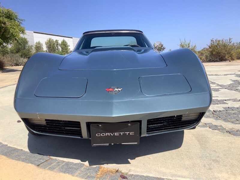 Chevrolet-Corvette-1974-Convertible-2