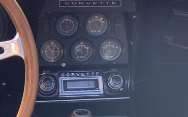 Chevrolet-Corvette-1974-Convertible-21