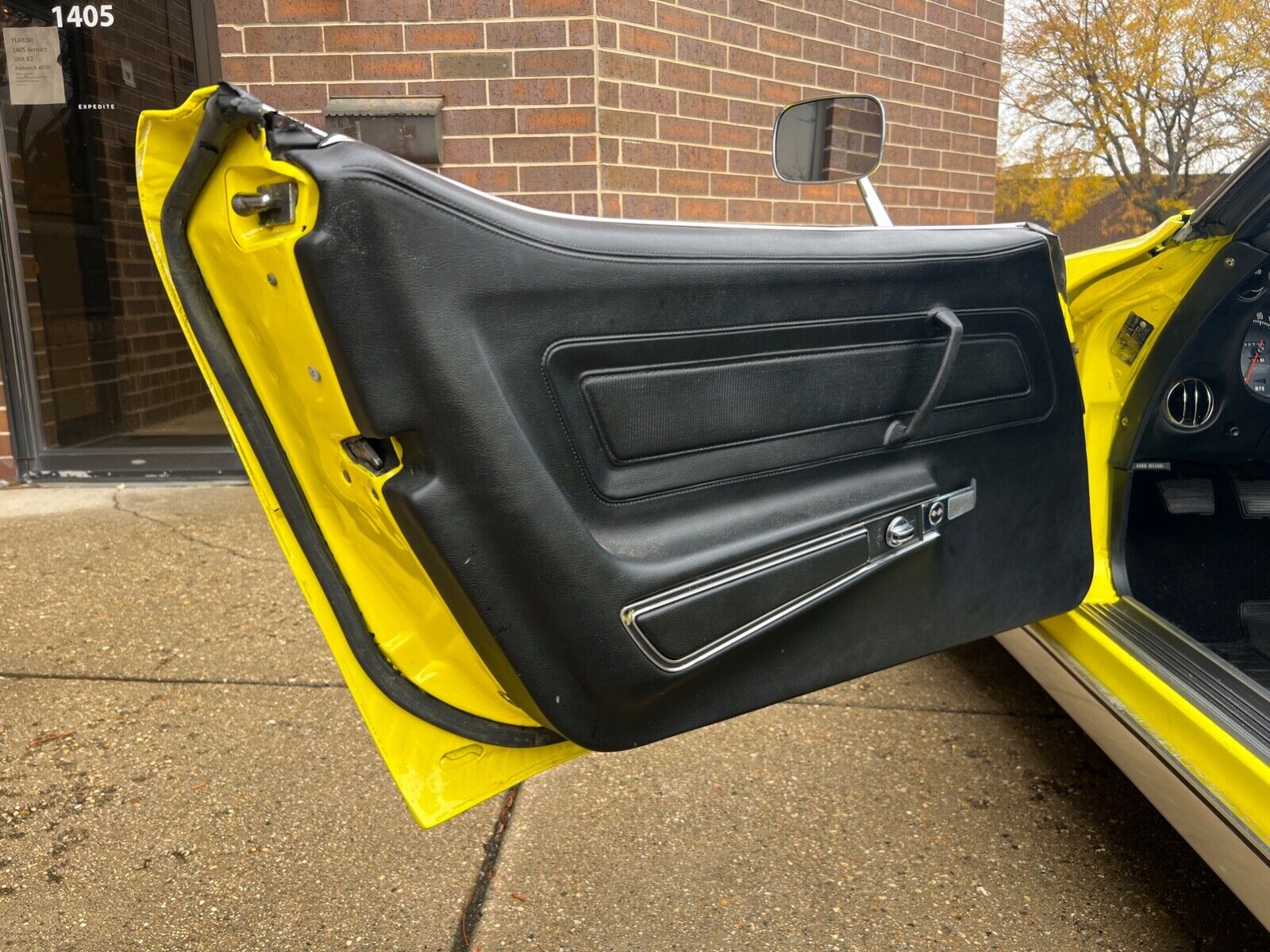 Chevrolet-Corvette-1974-Convertible-26