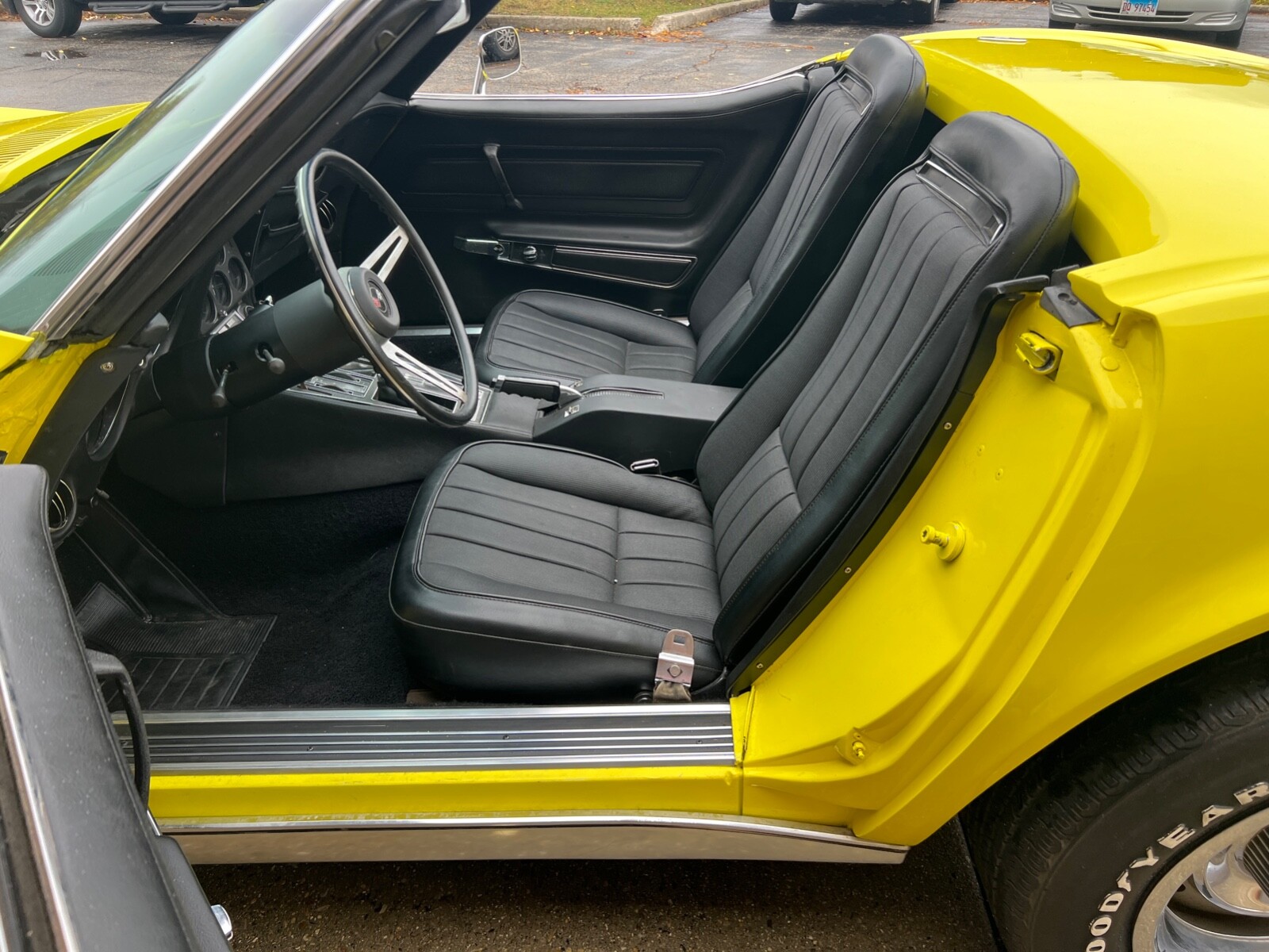 Chevrolet-Corvette-1974-Convertible-27