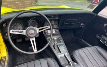 Chevrolet-Corvette-1974-Convertible-30