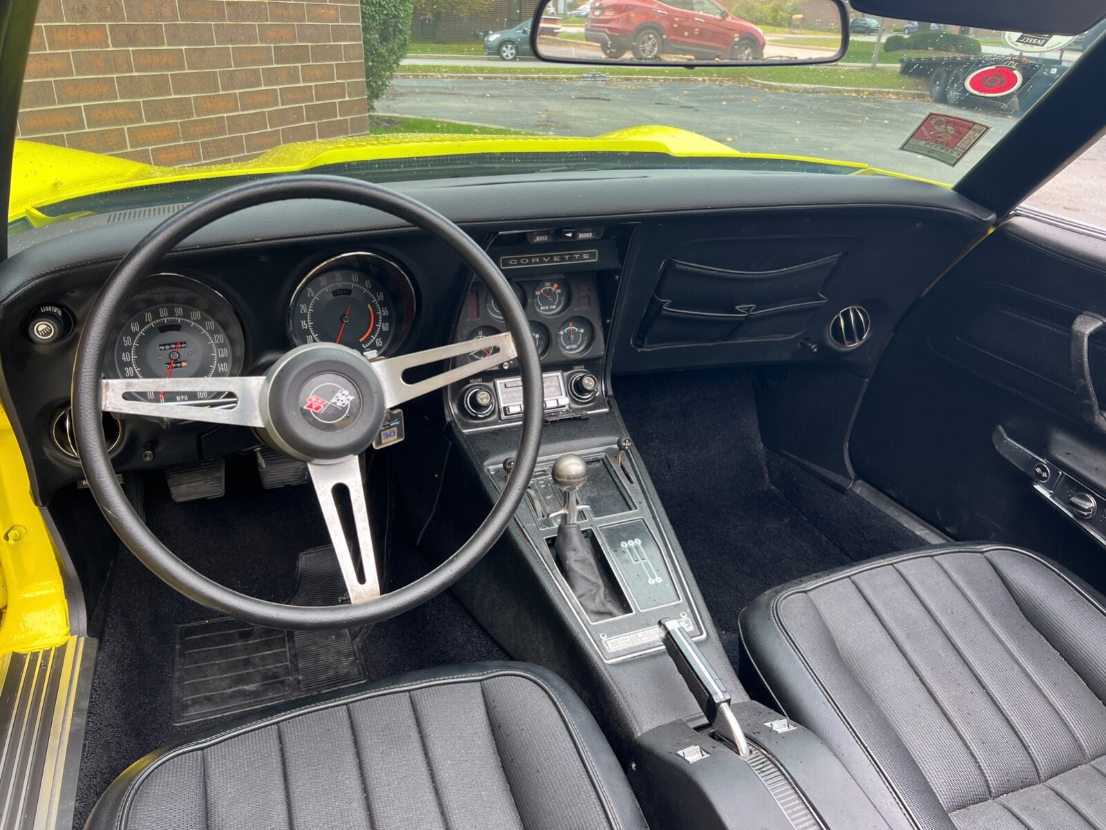 Chevrolet-Corvette-1974-Convertible-30