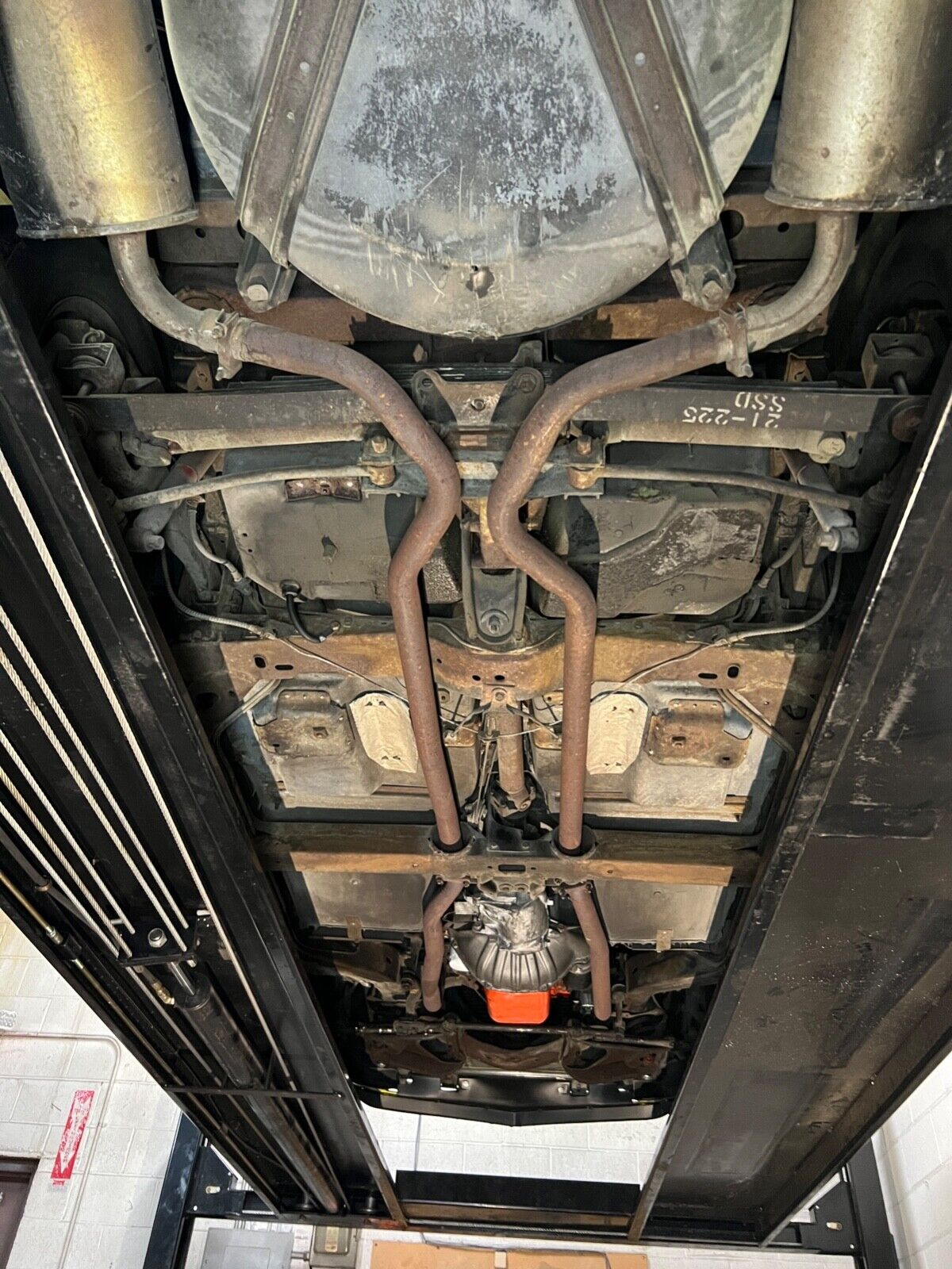 Chevrolet-Corvette-1974-Convertible-35