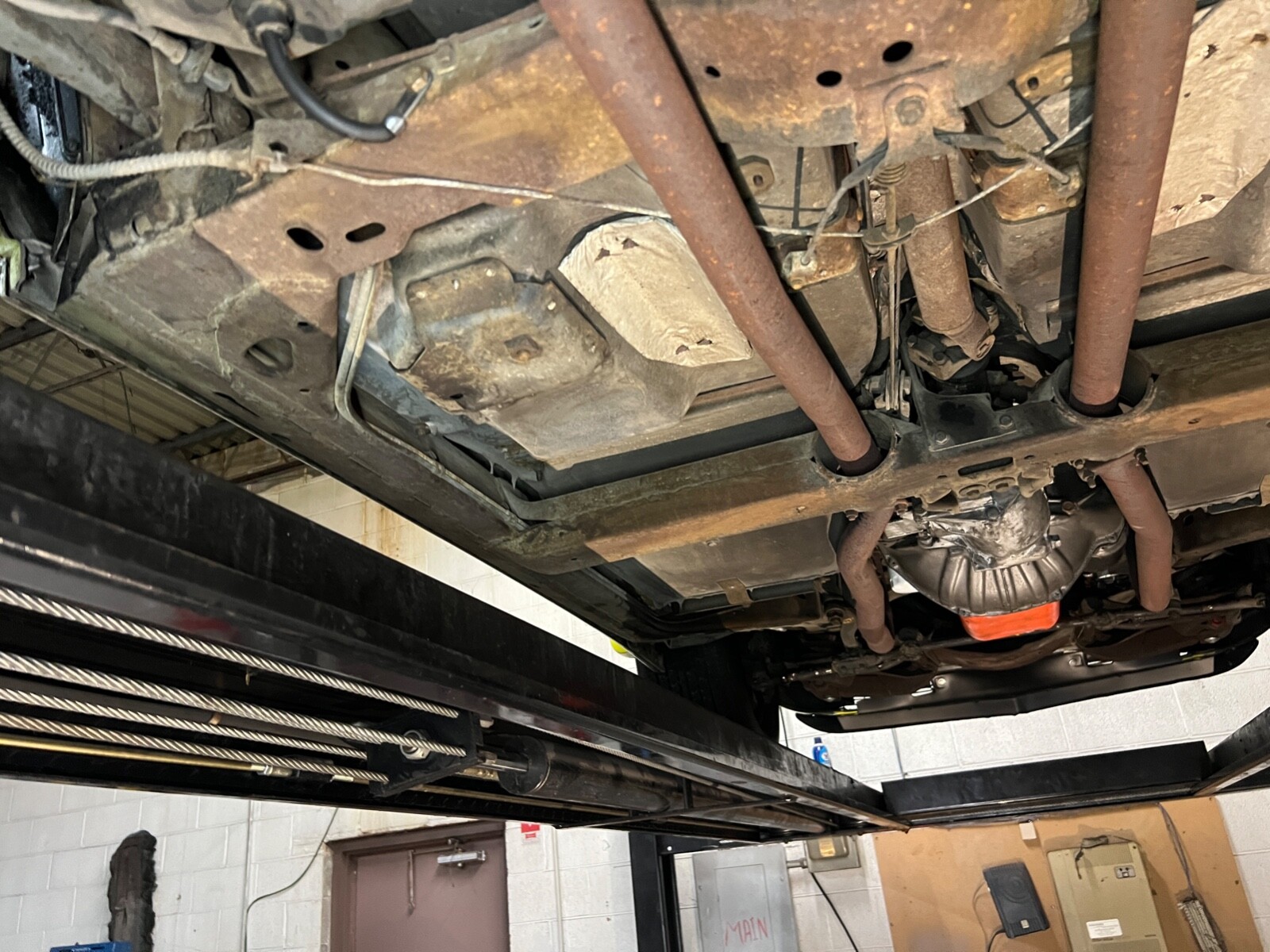 Chevrolet-Corvette-1974-Convertible-36