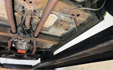 Chevrolet-Corvette-1974-Convertible-37