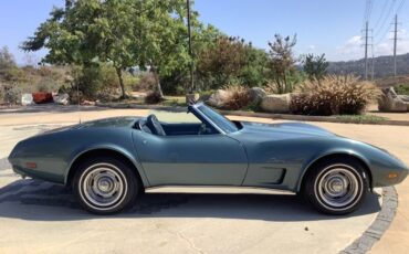 Chevrolet-Corvette-1974-Convertible-4