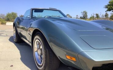 Chevrolet-Corvette-1974-Convertible-9