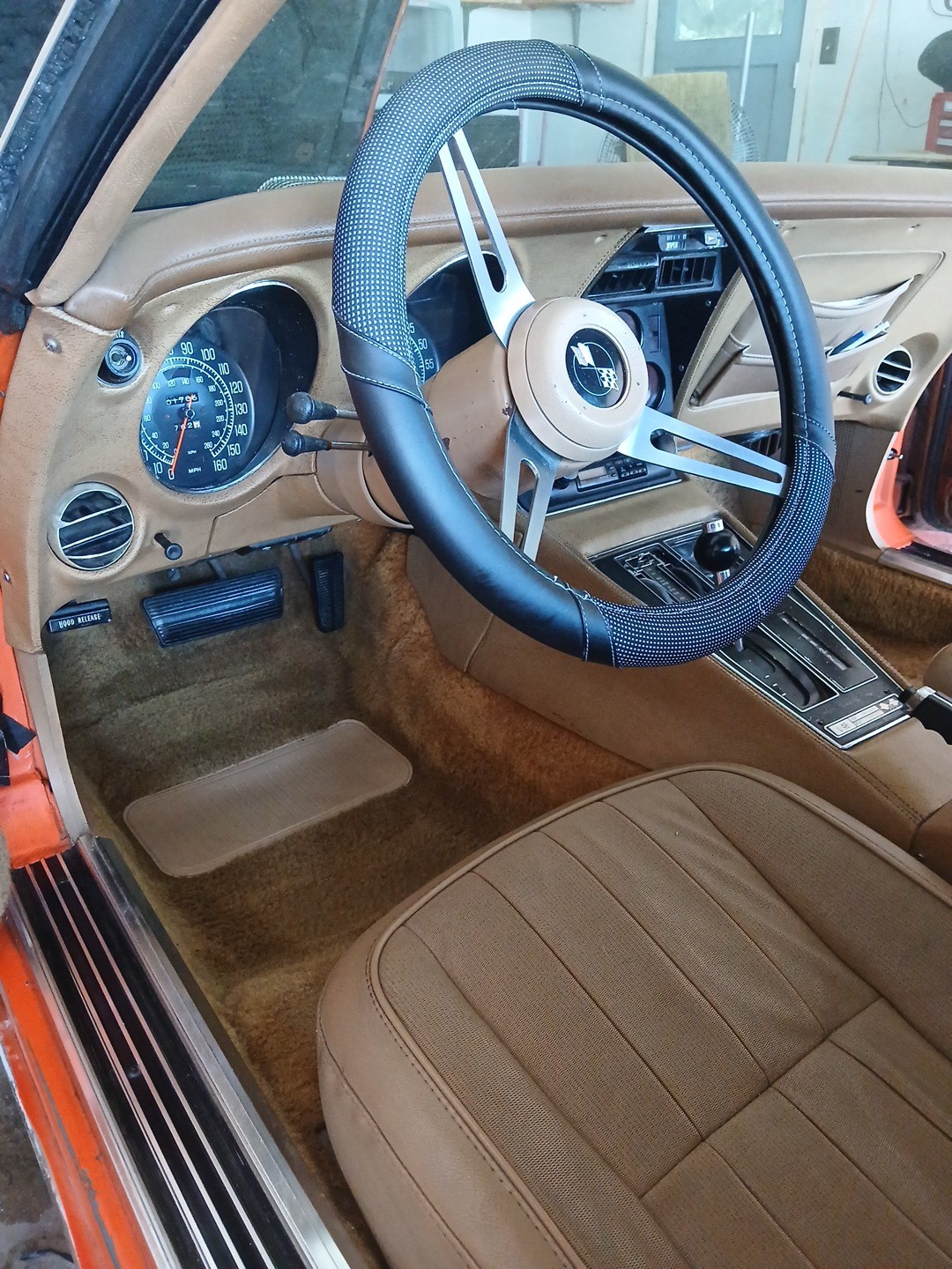 Chevrolet-Corvette-1975-Coupe-6