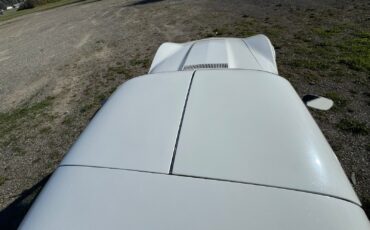 Chevrolet-Corvette-1976-12